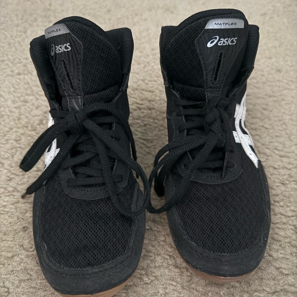 ASICS Black and White Matflex Wrestling Shoes